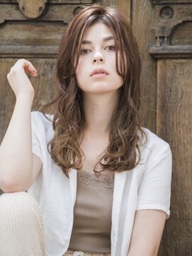 コム(com by neolive) セミロングカール1