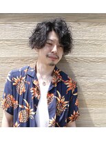 ロアズ(LOA'S)&nbsp;センターパート×パーマスタイル