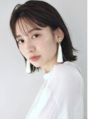前髪あり　小顔　ミディアム　ボブ　外ハネ　伸ばしかけボブ