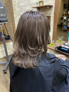 デコヘアー キートス(DECO HAIR kiitos) ハイレイヤースタイル