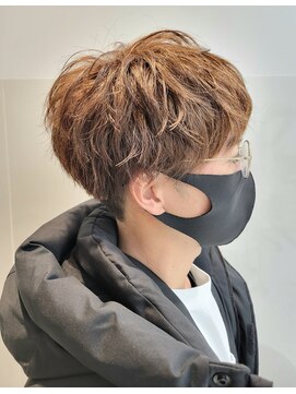 六本木美容室 白金店 垢抜け◎雰囲気抜群刈り上げミルクティーマッシュ