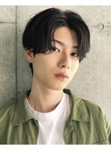 前下がりセンターパートツーブロックマッシュニュアンスパーマ