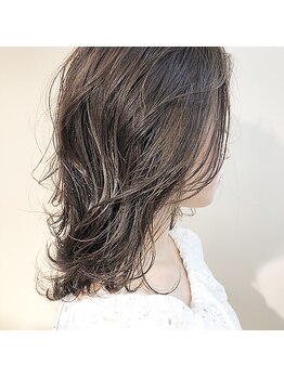 ブルジオン(BOURGEON by B.C.B.G)の写真/ラメラメトリートメンや大人の為の頭皮エイジングケア[爽健美髪(プラーミア)]でキレイな髪が続くケアを♪