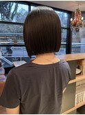 多毛さんも収まるストレートボブ