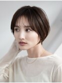 青山白髪ぼかしハイライトミディアムボブアッシュグレージュ50代