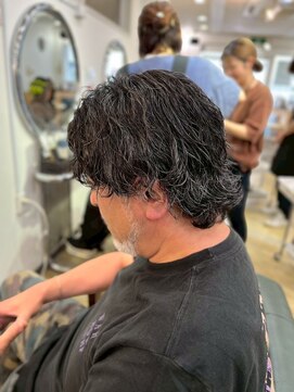 ビィーワンイースト(Be 1 EAST) メンズパーマ