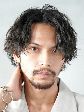 バイフィフス 原宿/表参道(by fifth) 原宿波巻きパーマメンズパーマセンターパートウルフ微分け30代