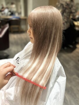 アフィナー(Afinar) ケアブリーチ&最高級レミーエクステ80枚【横浜/横浜駅】