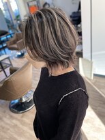 コース(CORS)&nbsp;【ハイライト　白髪ぼかし　レイヤーボブ　ベージュ