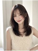 ミディアムレイヤーダークブラウン顔まわりレイヤー