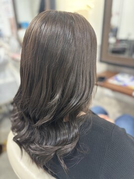 ヘアーララプラス(HAIR lala+) #ロング#アディクシー#アッシュ#ツヤ感