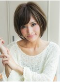 《AFLOATディル裕二朗》小顔カットでみせるデザインショートヘア