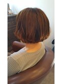 【毛先で演出するエアリーショート×重めボブ】