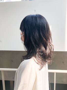 アクアオモテサンドウ(ACQUA omotesando) くせ毛風パーマロングヘア【世良】