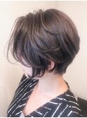 ラベージュ×前下がりショート