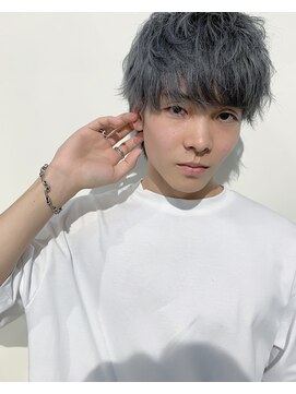 アクシュ(aqush) 束感ショート