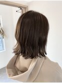 外ハネ切りっぱなし(髪質改善)