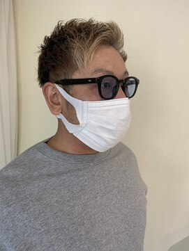 ベッロ(Bello) ハイトーン×ワイルドアップバングスタイル