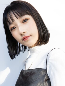 ピークアブー アヴェダ 池袋東武(PEEK-A-BOO AVEDA) 動いても手ぐしでまとまるワンレングスボブ