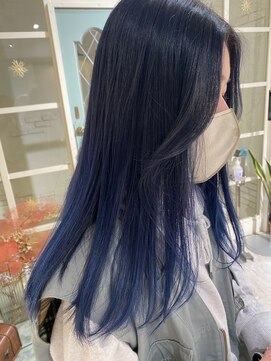 ユイバイラドンナ(Huit by LADONNA) ブルーブラック/グラデーションカラー