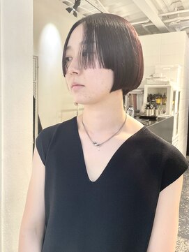 ココ 本八幡(KOKO) 黒髪クラゲヘアーオリーブグレー小顔ココアベージュショート