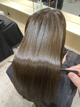 ロロ(ro-ro) 【恵比寿 ro-ro】乾かすだけでまとまる潤艶髪