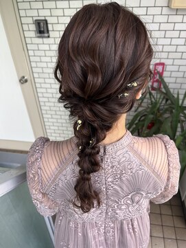 フェリーチェ(Felice) 編みおろし ヘアセット お呼ばれヘア 金箔