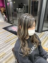 アフューズバイストゥー(Vfuse by StueW)&nbsp;中間部分の暗染め履歴をやっつけるハイライト[倉敷][岡山]