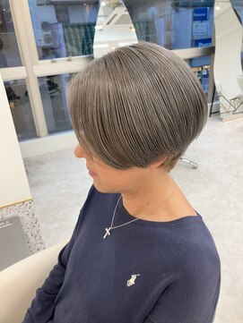 イェッカ パビル(YECCA pabil) ブリーチあり＊シルバーグレージュ