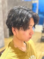 デプト(DEPT.) 佐賀ツイストスパイラルメンズパーマセンターパートカット眉毛