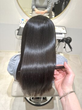 エレノア 枚方(Eleanor) 半年ぶり縮毛矯正○山地