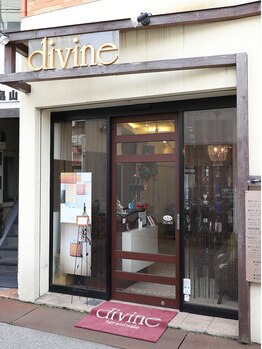 ディバイン ヘアーアンドメイク 青砥店(divine hair&make)の写真/<青砥>落ち着いた雰囲気の店内で、ゆったりとした時間を過ごしながら、髪のお悩みを解決しませんか？