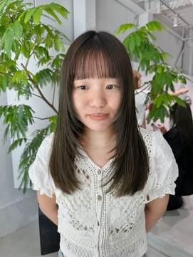 オーラ(ora) 【秋の透明感オリーブベージュ×髪質改善トリートメント】