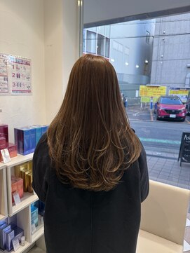 アッシュ 中目黒店(Ash) フォギーベージュ×レイヤーカット