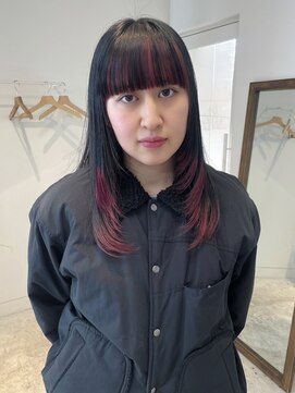 ワゴンヘアー(wagon hair) layer cut / point bleach