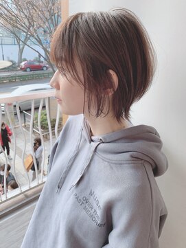 stair : case ginza7【ステアケース】 大人かわいい外ハネショートウルフ耳かけ髪質改善カラー