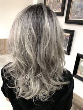 ノーム 横浜(NORM) Norm横浜 グラデカラー☆