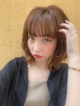 レオニード 表参道(LEONID) ミディアムウルフ×パーマ