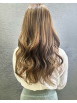 ラヴリア クルメ(LOVERIA KURUME)&nbsp;ゆる巻きヘアー