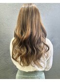 ゆる巻きヘアー