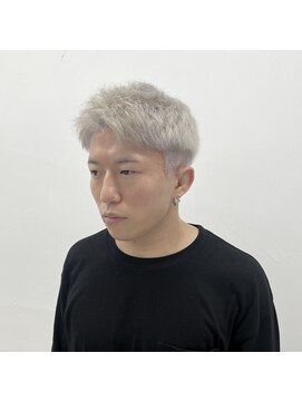 バージョン(Ver.) ツーブロアップバング×ホワイトカラー