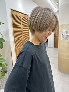 トゥーリ 春日店(tuuli) ハイトーンショートスタイル!