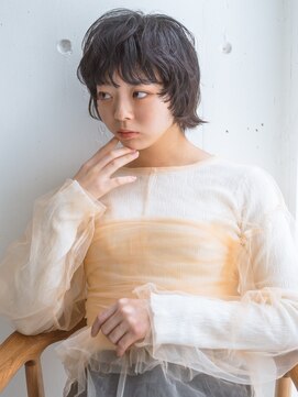 サロン シー(salon sea) salon sea とわ 暗髪でも軽く、柔らかく