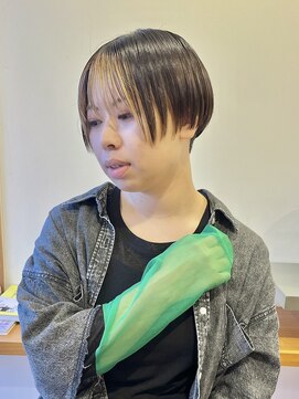 ルートヴィッヒ(Ludwig) 刈り上げ丸みショート