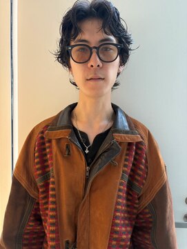 シテン(SITEN) センターパート/メンズショート/スパイラルパーマ