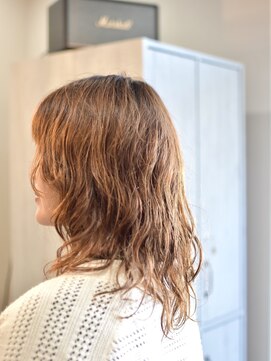 スイ(Sui) ロングレイヤーパーマスタイル