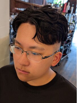 ボイスバーバー 高野店(VOICE BARBER) ワンカールパーマフェード