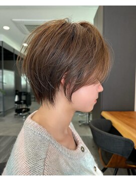 ビューエヒメ(VIEW EHIME) 20代30代40代小顔くすみベージュマッシュショート