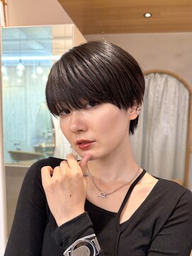 ロンドアジュール 横浜(Lond azur) くすみベージュ/細めハイライト/ショート/白髪ぼかし/小顔/横浜