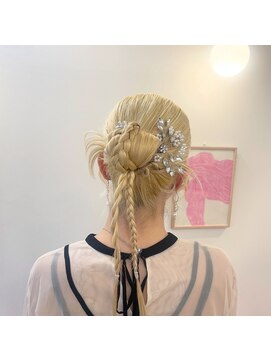 ヘアメイクアンドセットサロン リッコ(Hair make&set salon Ricco) カチモリ